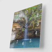 Calme À Glory Hole Mur Horloge (Angle)