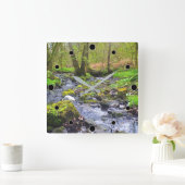 Calming Woodland Stream Vierkante Klok (Huis)