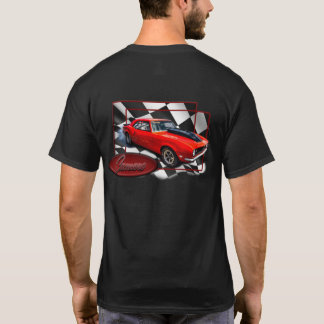 Camaro met ingecheckte vlaggenachtergrond t-shirt