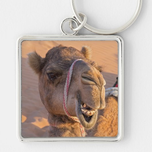 Camel met een grappige gezichtsuitdrukking - Oman Sleutelhanger (Voorkant)