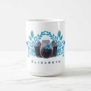Camera met blauwe bladeren en vlinders koffiemok