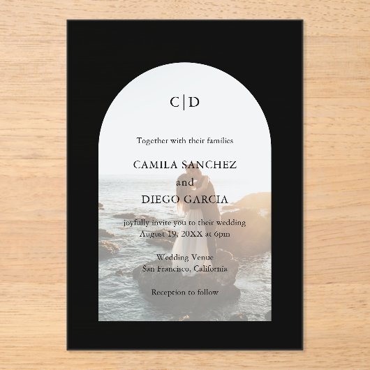 Camila Black Arch Moderne bruiloft Acryl Uitnodigingen (Voorkant)