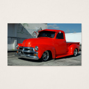 Camion pick-up customisé par rouge