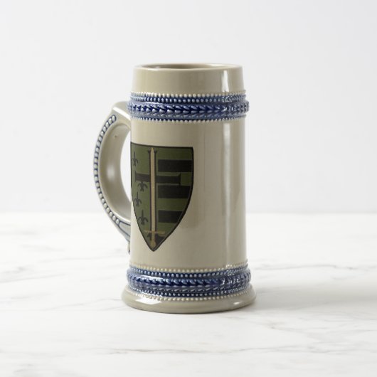 Camo Crest Beer Stein Bierpul (Voorkant links)