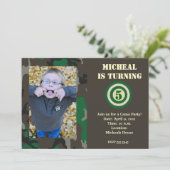 Camo Hunting Invitation Kaart (Staand voorkant)