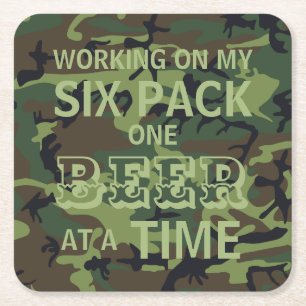 Camo werkt aan mijn sixpack vierkante kartonnen onderzetter