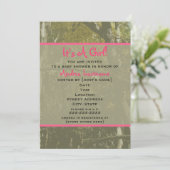 Camouflage & Roze Baby shower Uitnodiging (Staand voorkant)