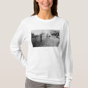 Camp Lewis, WA - Soldaten die Amerika neerhalen T-shirt