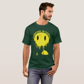 Camper Gift in Forest Funny Camp Camper T-shirt (Voorkant volledig)