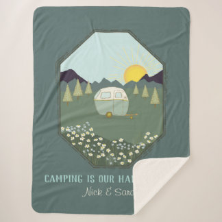 Camping Couples Outdoorn Camp Trailer Personalized Sherpa Deken