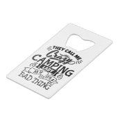 Camping Dame Kredietkaart Flessenopener (Voorkant Gekanteld)