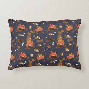 Camping Fire Outdoor Adventure & Marshmallows Accent Kussen