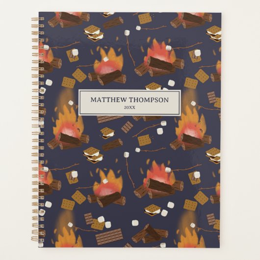 Camping Fire Outdoor Adventure & Marshmallows Planner (Voorkant)