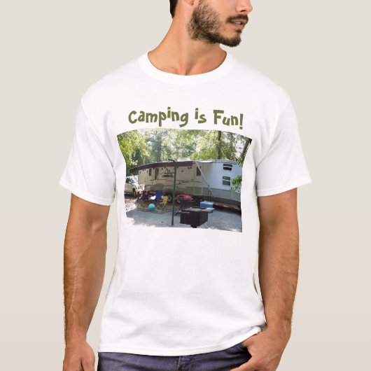 Camping is Fun. T-shirt (Voorkant)