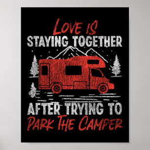 Camping Love blijft samen nadat hij heeft geprobee Poster