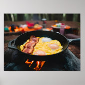 Camping Ontbijt Delight: Bacon en eieren Poster (Voorkant)