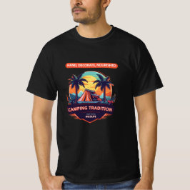Camping Traditie: Zonsondergang Avontuur Onder Pal T-shirt