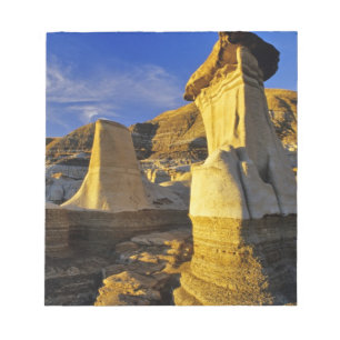 Canada, Alberta, Drumheller. Heksenpijpen. Notitieblok