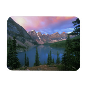Canada, Alberta, Lake Moraine bij zonsopgang, Banf Magneet