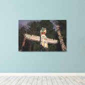 Canada, British Columbia, Vancouver. Native Canvas Afdruk (Insitu (Houten vloer))