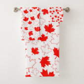Canada Maple Leaf Red White Random Patroon Bad Handdoek (Insitu)