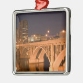 Canada, Saskatchewan, Saskatoon: Breedte Metalen Ornament (Links)