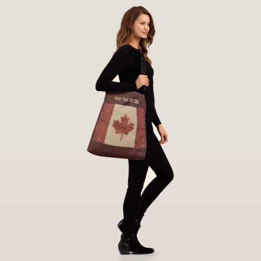 Canadese vlag op binnenste boog crossbody tas (Op model)