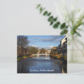 Canal à Leiden, Pays-Bas, Carte postale (Debout devant)