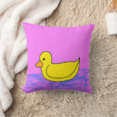 canard jaune mignon sur oreiller rose (Couverture)