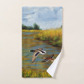 Canards-Majards Survolant L'Étang (Serviette à main)