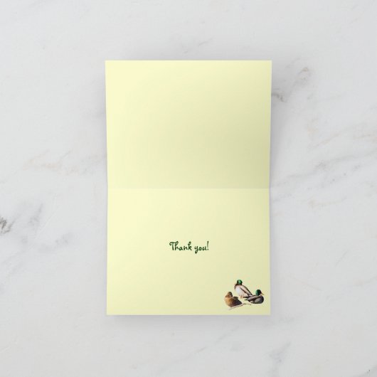 Canards observant l'oie Merci (Intérieur)