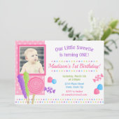 Candy Birthday Invitation Candyland 1er anniversai (Debout devant)