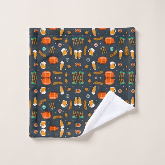 Candy corn, and white ghosts on a dark background (Gant de toilette)