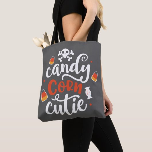 Candy Corn Cutie Modern Fun Grey Halloween Draagtas (Dichtbij)