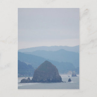 Cannon Beach Haystack in de mist Briefkaart