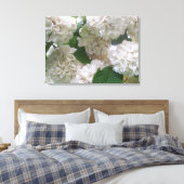 Canvas - Verpakt - Witte Hydrangeas l (Insitu (Slaapkamer))