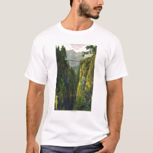 Capilano Canyon Uitzicht van het kroongebergte T-shirt