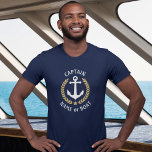 Capitaine Votre Nom De Bateau Ancre Gold Laurel<br><div class="desc">Un ancre nautique conçu sur mesure,  des feuilles de lauriers de style or et une étoile d'or avec grade de capitaine ou autre titre et Votre nom personnalisé ou nom de bateau sur un T-shirt bleu marine. Fait un grand cadeau.</div>