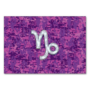Capricorn Zodiac Symbol on Fuchsia Digital Camo Kaart