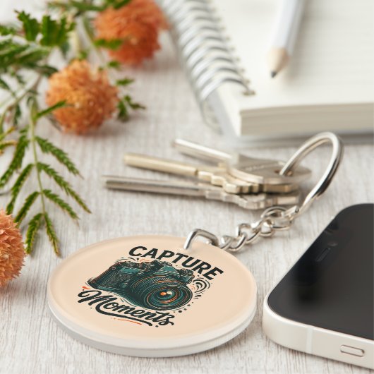 Capture Moments Camera Art Keychain (Voorkant Rechts)