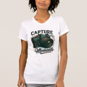Capture Moments Retro Camera Art T-Shirt (Voorkant)
