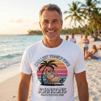 Capybara Chillste Familiebijeenkomst Retro Zonsond T-shirt