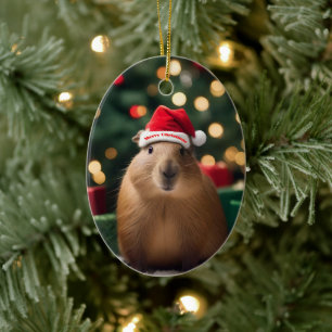 Capybara Claus: Een feestelijk Bokeh Wonderland Keramisch Ornament
