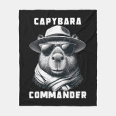 Capybara Met Zonnebril Capy Commandant Fleece Deken (Voorkant)