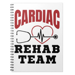 Cardiale rehab team cardioloog verpleegster notitieboek