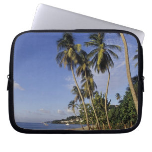 CARIBBEAN, Grenada, St. George, Boten op palm Laptop Sleeve