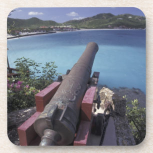 CARIBISCH, St. Barts, Connon gericht op Baai van Onderzetter