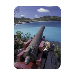 CARIBISCH, St. Barts, Kanon gericht op Baai van Magneet