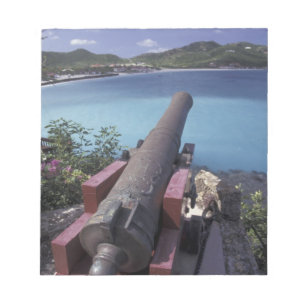 CARIBISCH, St. Barts, Kanon gericht op Baai van Notitieblok