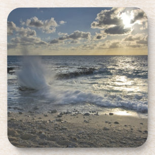 Caribische Zee, Kaaimaneilanden. Brekende golven Bier Onderzetter